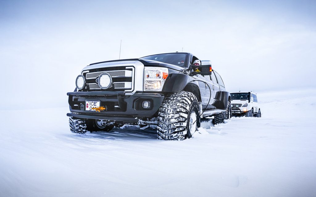 Driving in the snow - Private Silver Circle tour