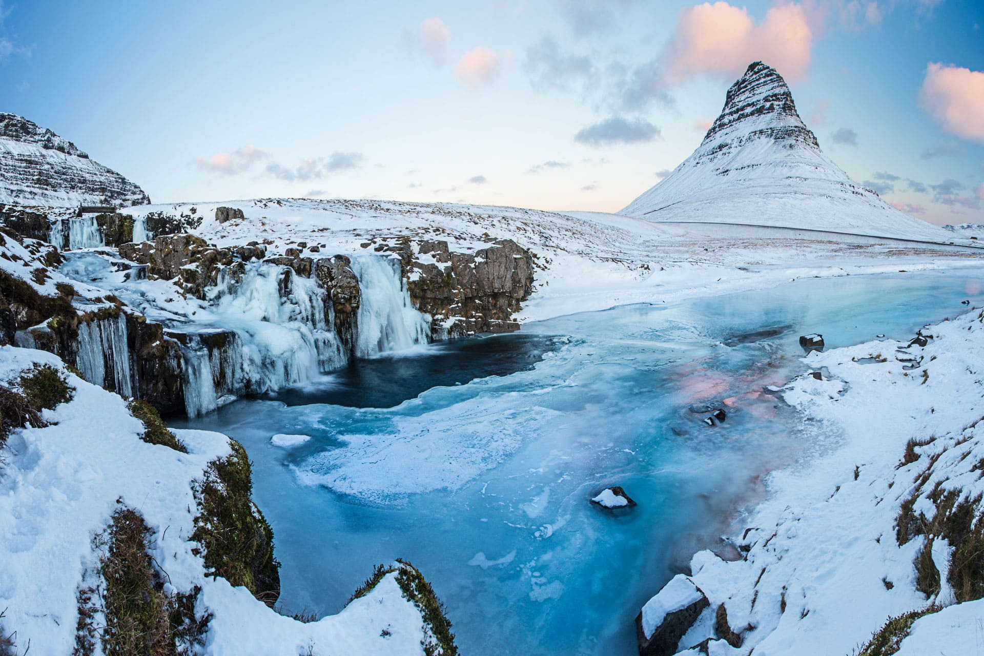 visiting-iceland-in-february-all-you-need-to-know-activity-iceland