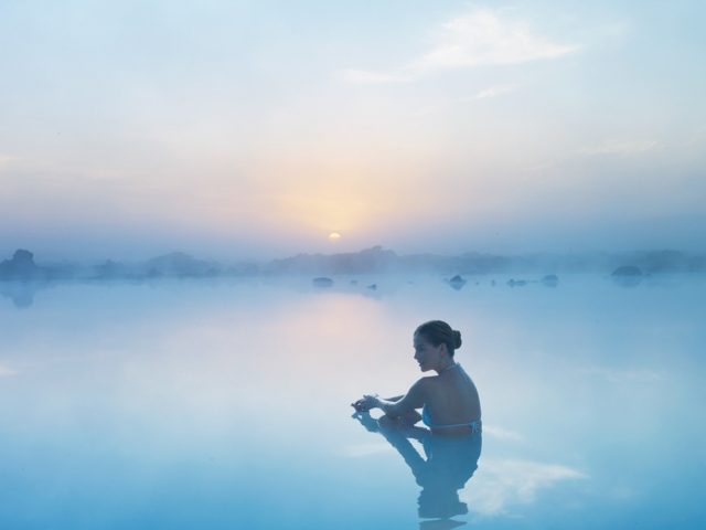 Blue-lagoon-iceland-3