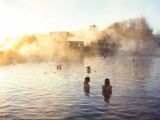 Iceland Golden Circle Secret Lagoon hot spring-3