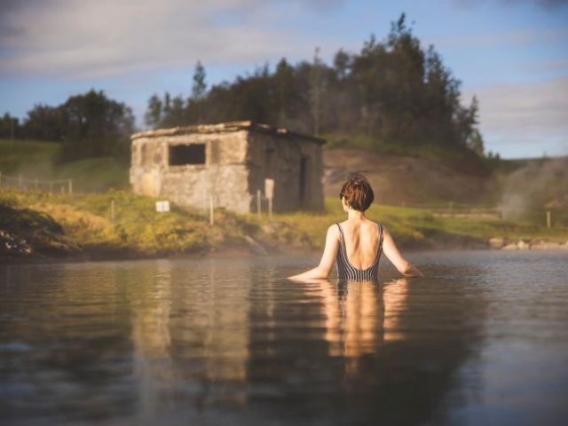 Iceland Golden Circle Secret Lagoon hot spring-6