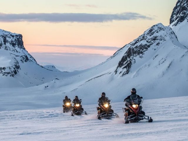 full-day-snowmobile-adventue-featured