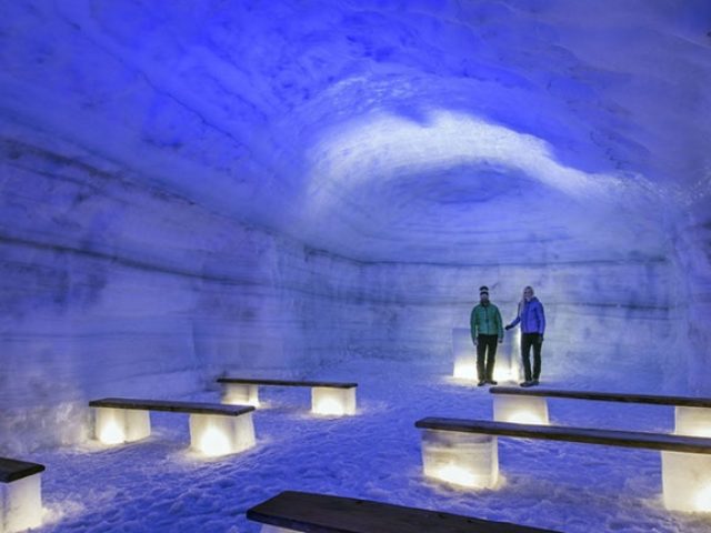 langjokull-ice-cave-experience-01