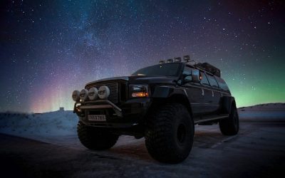 Hunting the Northern Lights by a Super Jeep