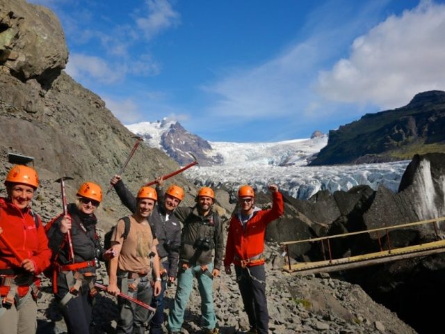 skaftafell-glacier-walk-and-ice-climbing-07