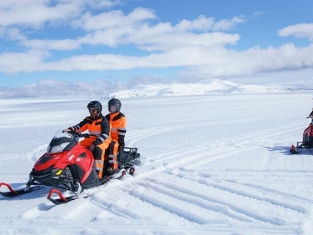 snowmobile-and-ice-cave-tour-from-reykjavik-06